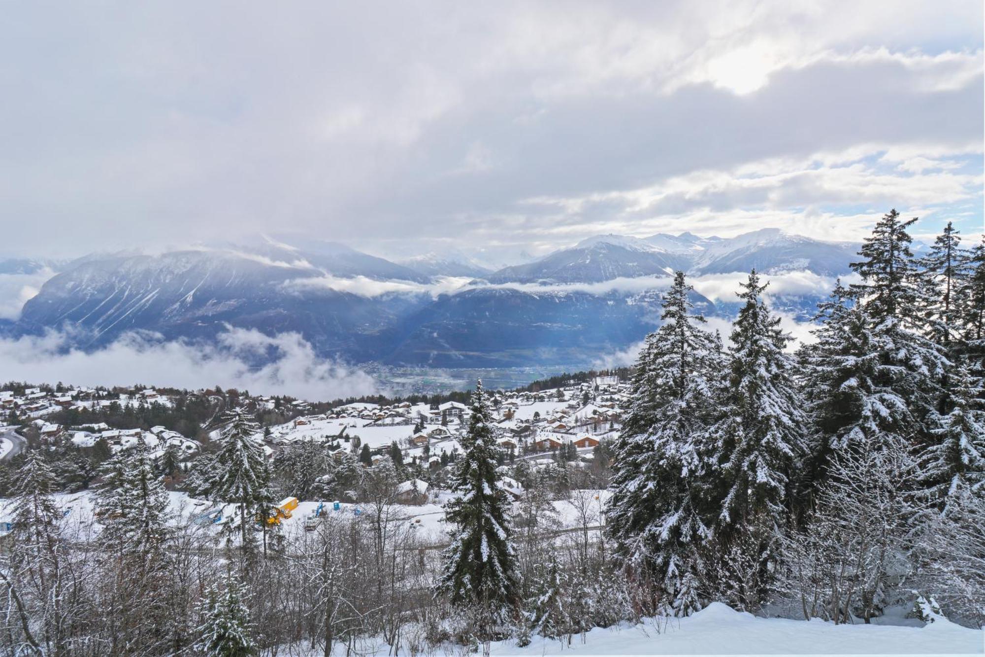Magnifique Appartement Proche Du Centre Crans-Montana Exterior photo
